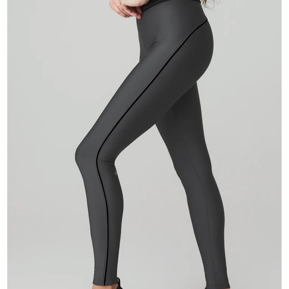 Alo Yoga Airlift High-Waist Suit Up Legging